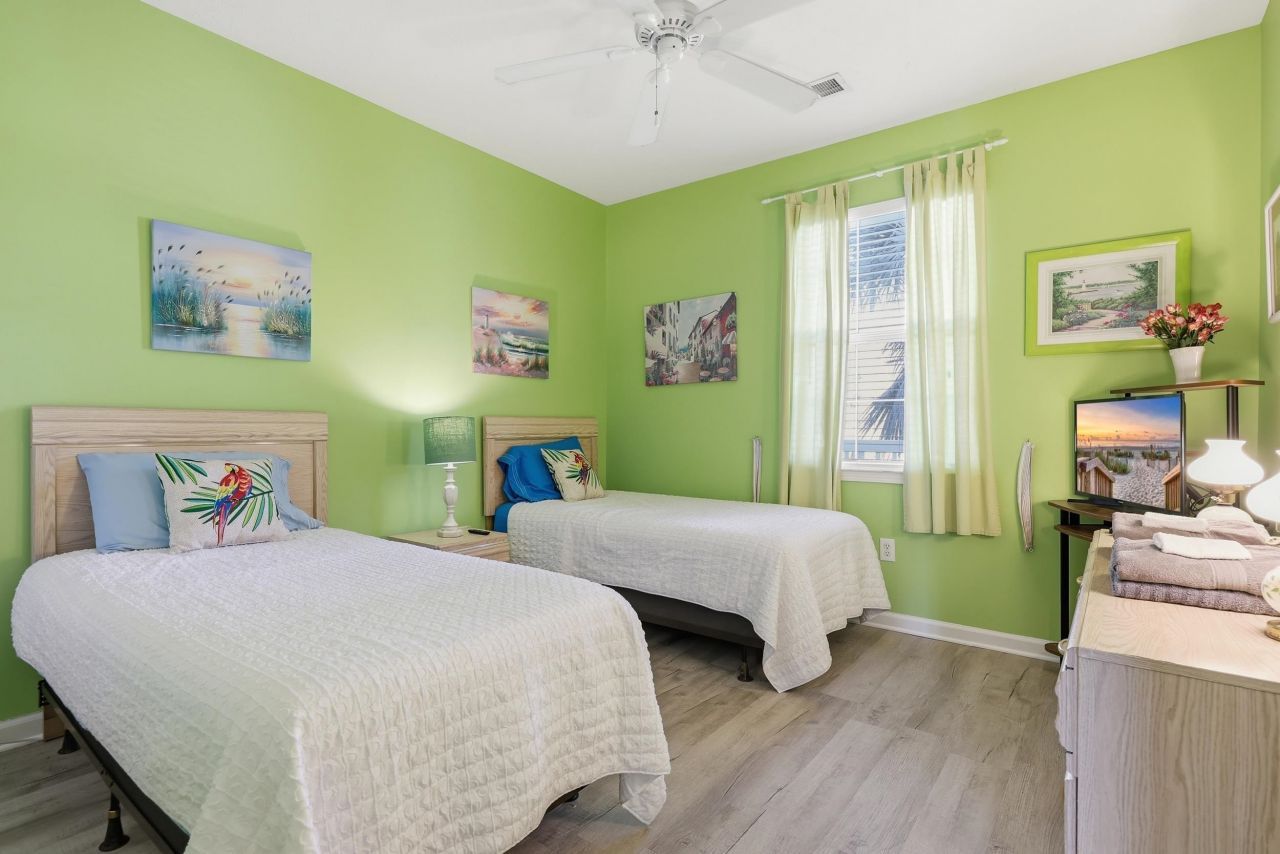 628 River Oaks Dr. Photo 13