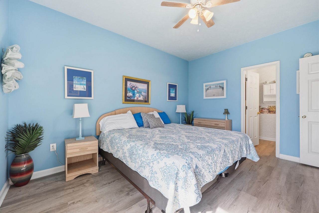 628 River Oaks Dr. Photo 16