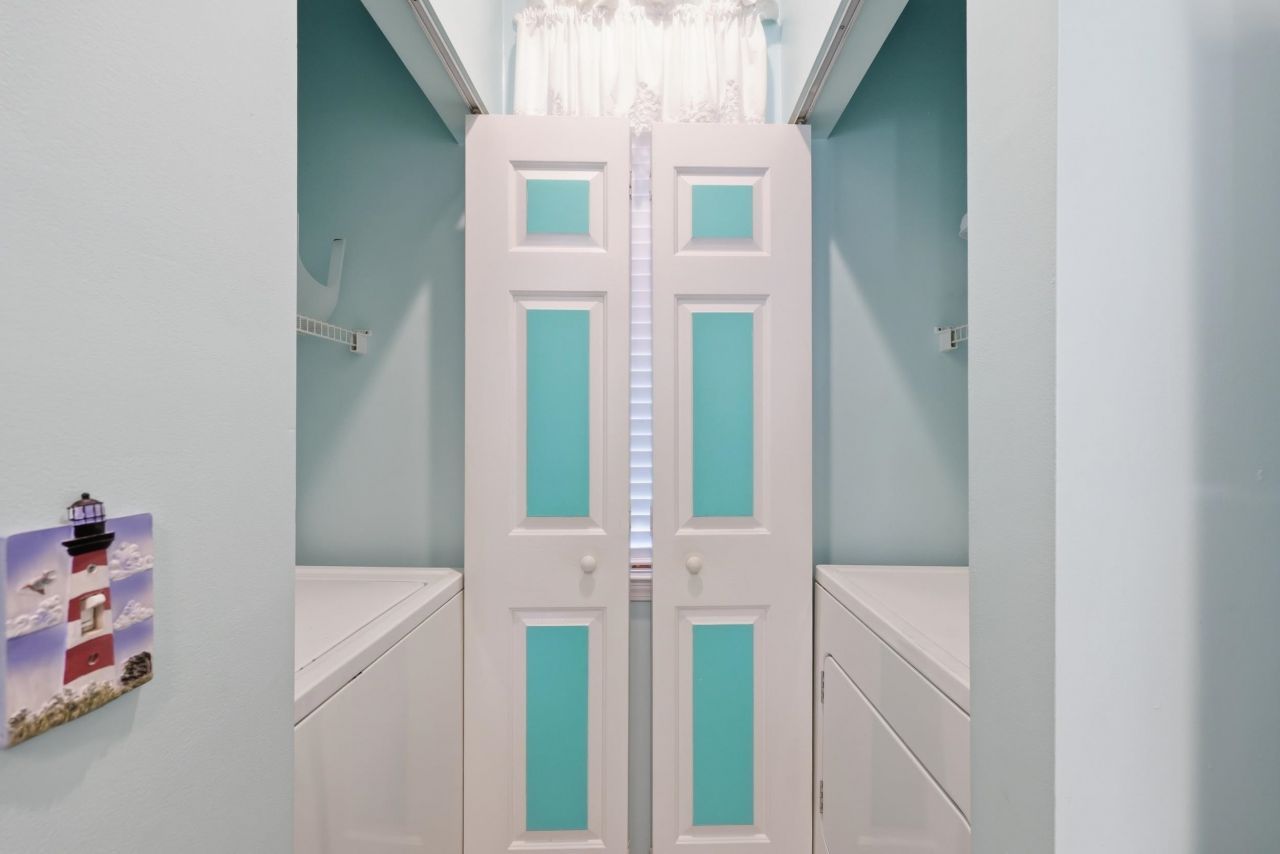 628 River Oaks Dr. Photo 7