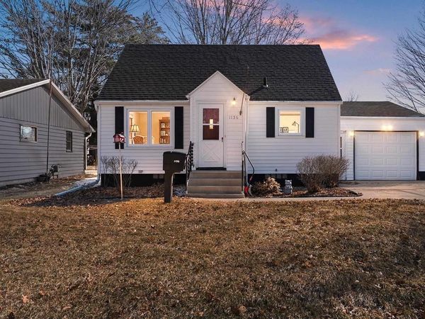 1136 S BARTLETT STREET, Shawano, WI 54166