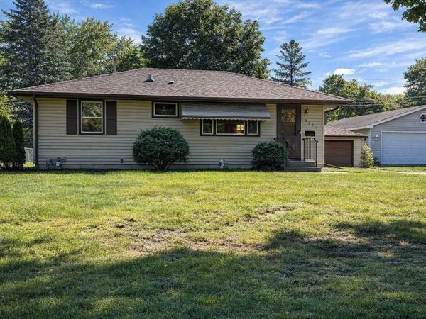 5916 Quail Avenue N, Crystal, MN 55429