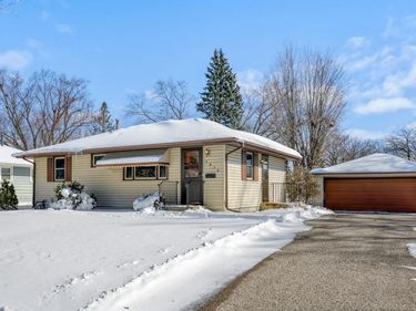 5916 Quail Avenue N, Crystal, MN 55429