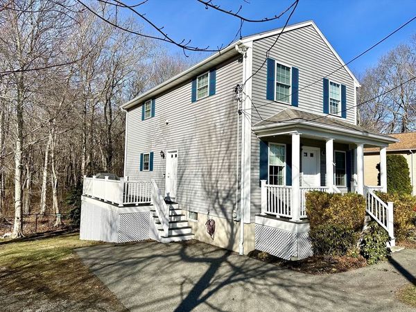 1007 Mount Pleasant St, New Bedford, MA 02745