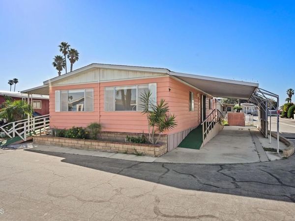 140 gaviota Place, Unit 157, Oxnard, CA 93033