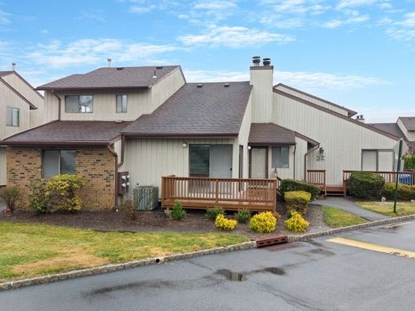 250 Ridgedale Ave, Florham Park, NJ 07932