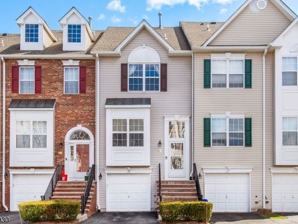 239 Terrace Lake Dr, Butler, NJ 07405