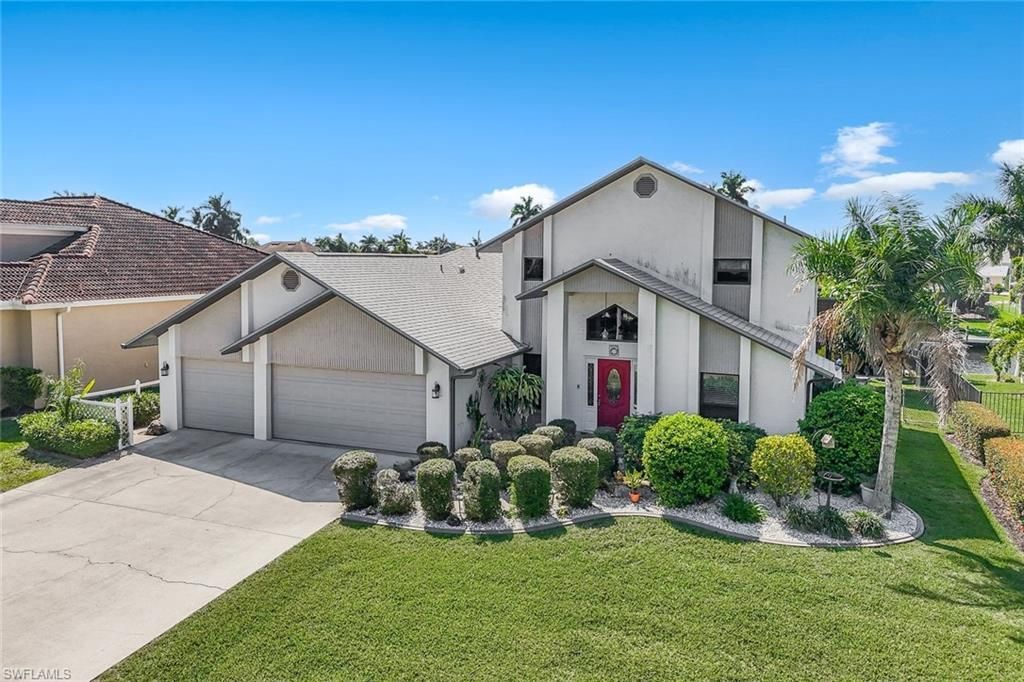 1904 SE 36th Ter, Cape Coral, FL 33904 Photo