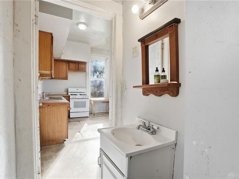 1104 Seton Avenue, Cincinnati, OH 45205 Photo 24