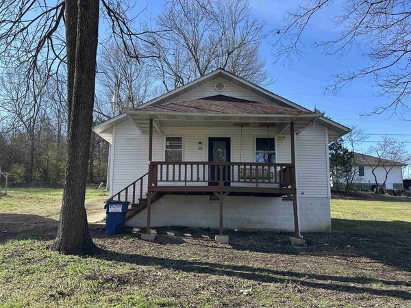 502 Walnut Street , Flippin, AR 72634