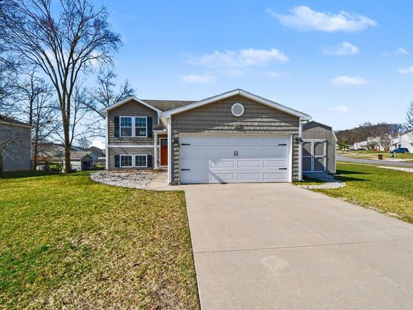 1627 Hamlet Drive, Lowell, MI 49331