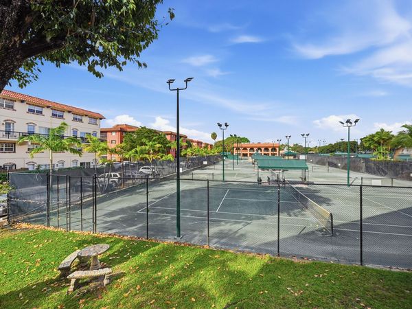 630 Tennis Club Drive, Unit Apt 204, Wilton Manors, FL 33311