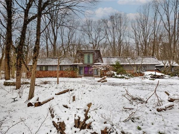 50 Redfern Drive , Youngstown, OH 44505