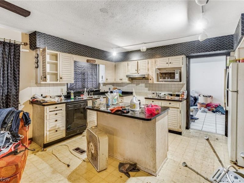 50 Redfern Drive, Youngstown, OH 44505 Photo 37