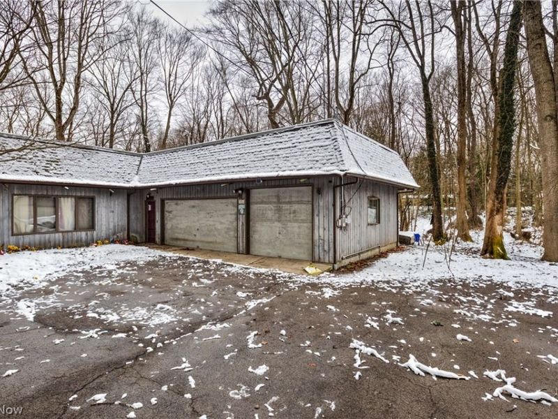 50 Redfern Drive, Youngstown, OH 44505 Photo 7