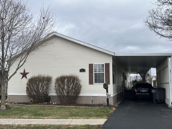 715 N Holland Sylvania Road , Toledo, OH 43615