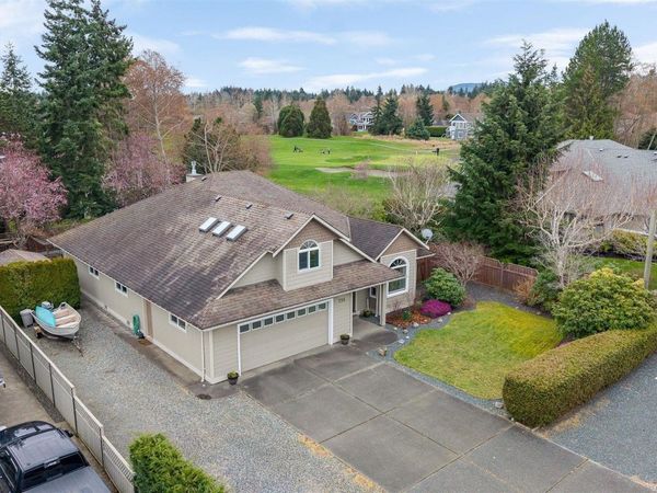 736 Barclay Cres , Parksville, BC V9P 1Z3