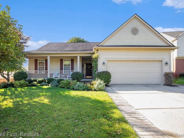 57677 Dakota Drive, Lyon Twp, MI 48165