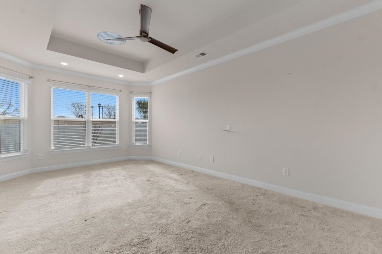 1943 Parish Way Photo 14