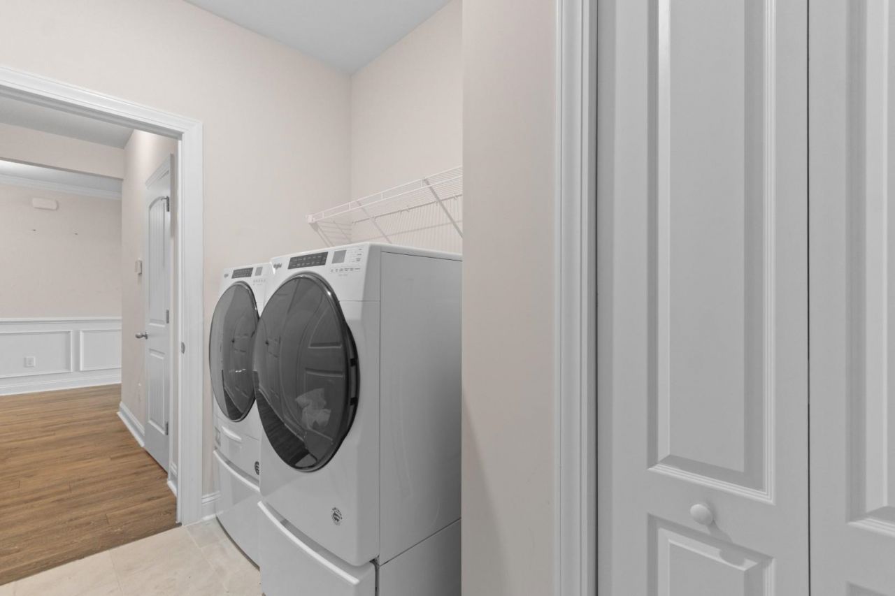 1943 Parish Way Photo 24