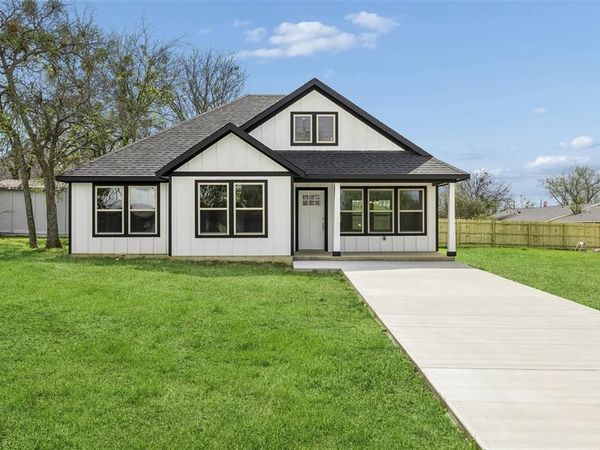 608 E South Street, Itasca, TX 76055