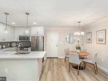 75 S REYNOLDS STREET, Unit 411, ALEXANDRIA, VA 22304