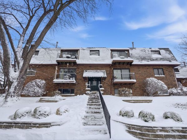 2501 26th Avenue Court , Unit 1C, Rock Island, IL 61201