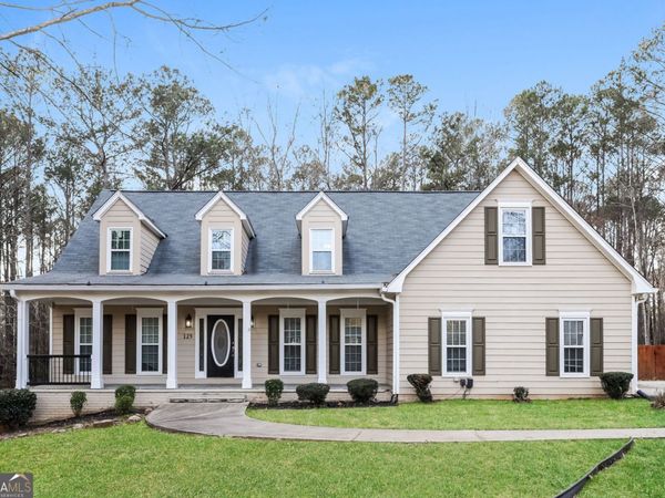 125 Green Valley Circle, Mcdonough, GA 30252