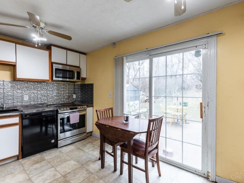 2317 Magdalena Drive, Springfield Twp., OH 45231 Photo 14