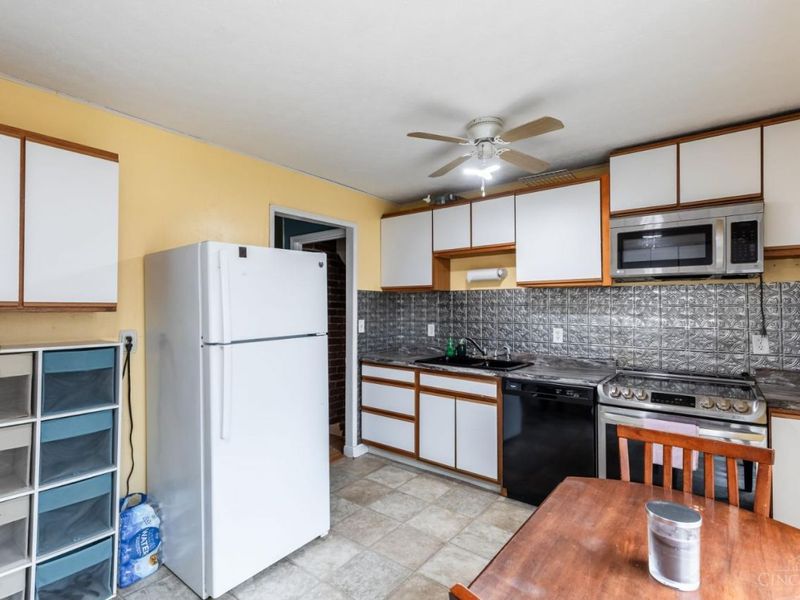 2317 Magdalena Drive, Springfield Twp., OH 45231 Photo 15