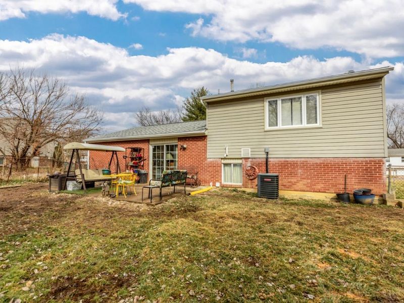 2317 Magdalena Drive, Springfield Twp., OH 45231 Photo 4