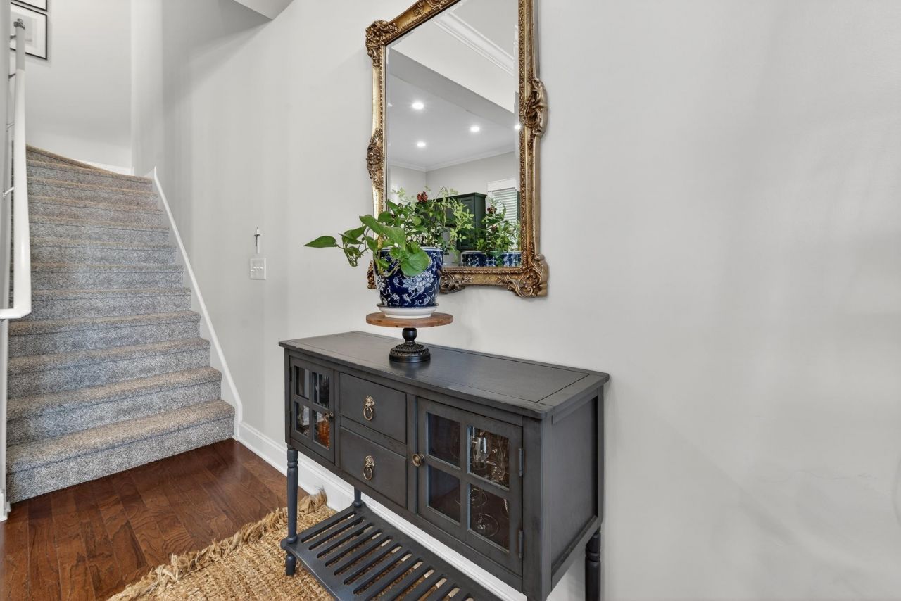 862 Shine Ave.  Photo 21