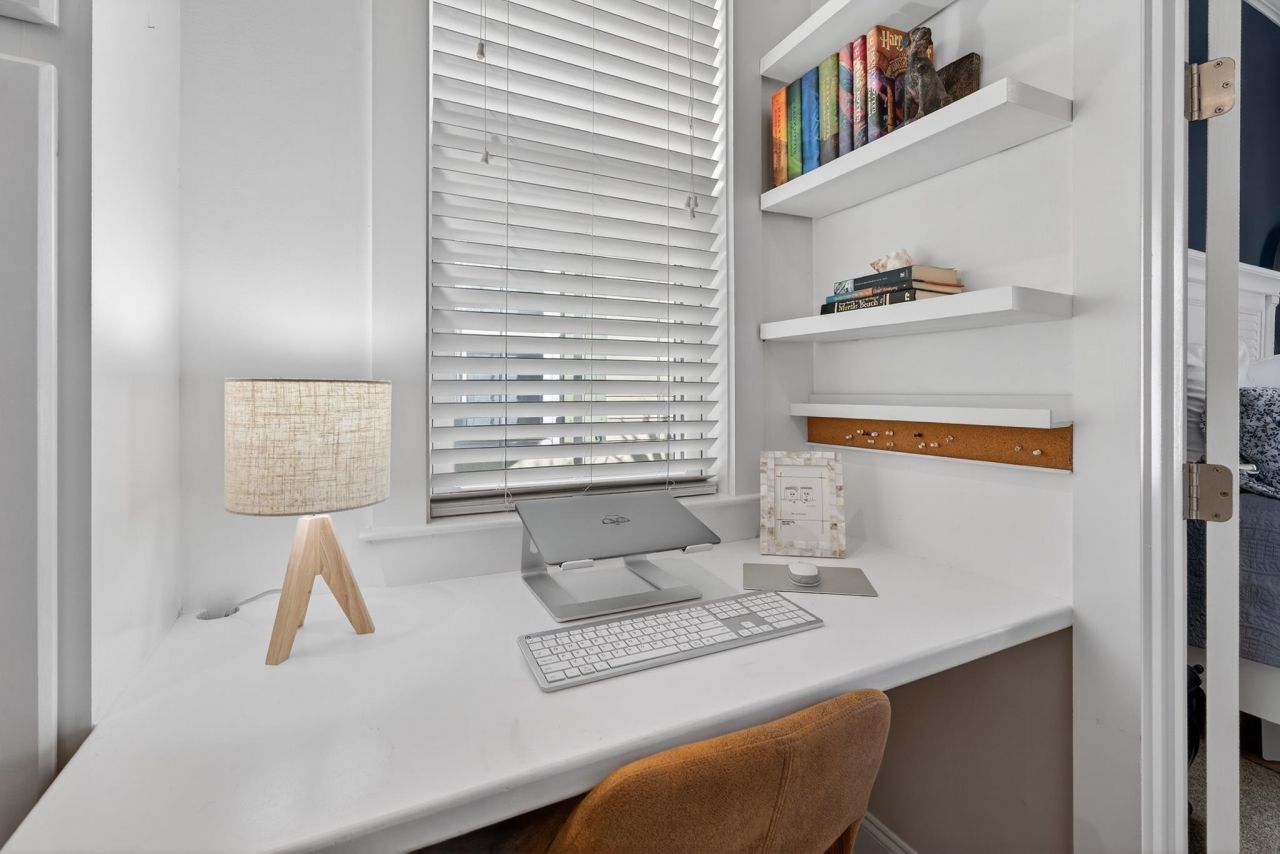 862 Shine Ave.  Photo 25