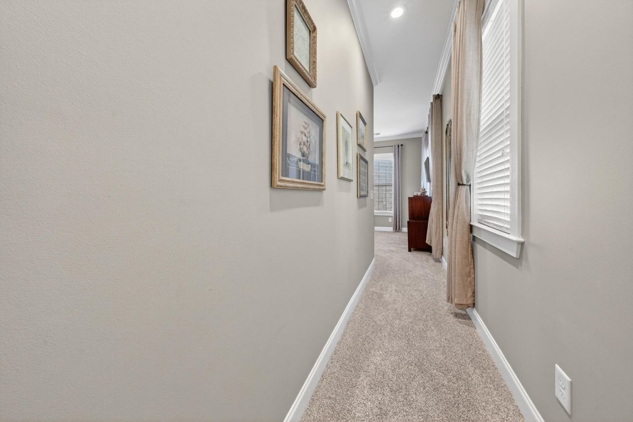 862 Shine Ave.  Photo 32