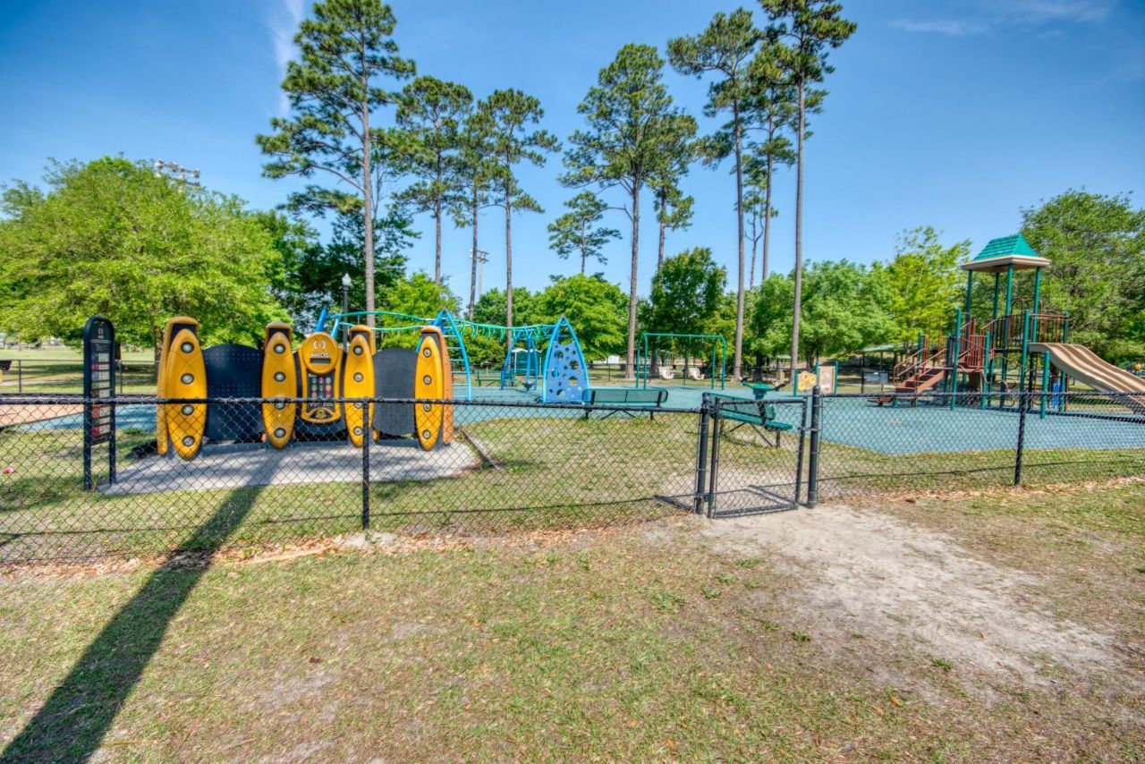 862 Shine Ave.  Photo 56