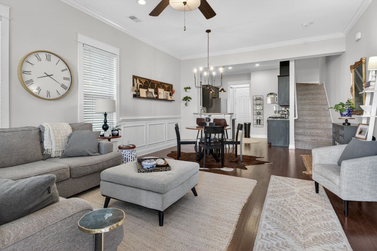 862 Shine Ave.  Photo 8