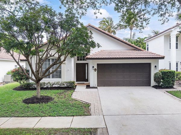 981 Delray Lakes Drive, Delray Beach, FL 33444