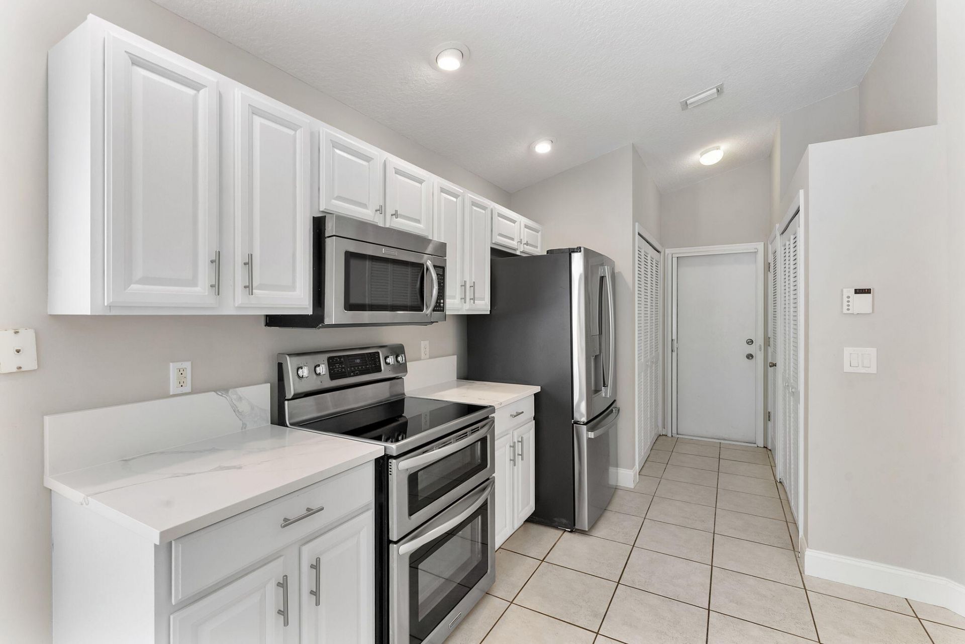 981 Delray Lakes Drive, Delray Beach, FL 33444 Photo