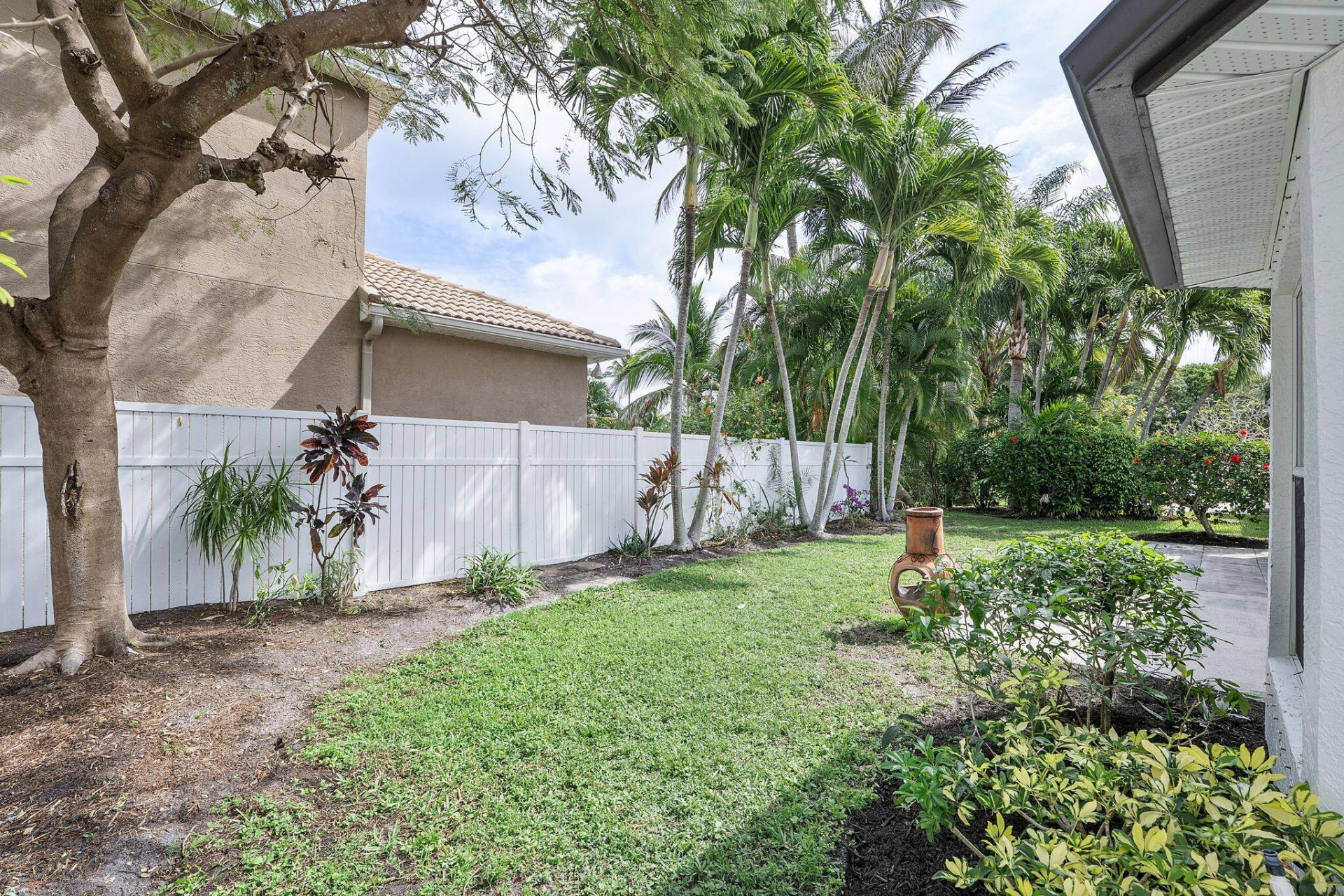 981 Delray Lakes Drive, Delray Beach, FL 33444 Photo