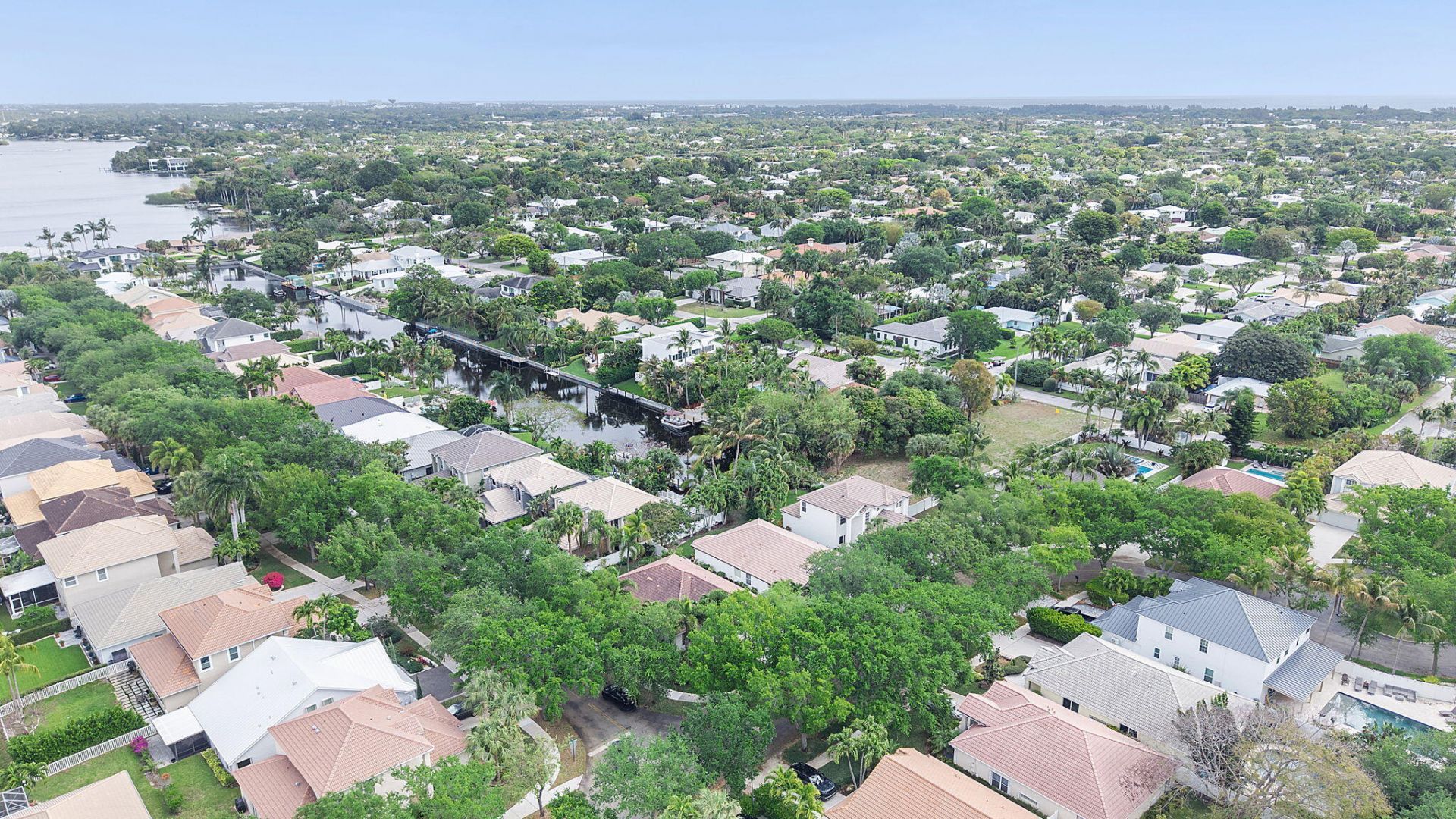 981 Delray Lakes Drive, Delray Beach, FL 33444 Photo