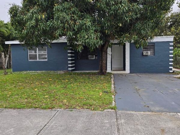 1020 NW 147th Street, Miami, FL 33168