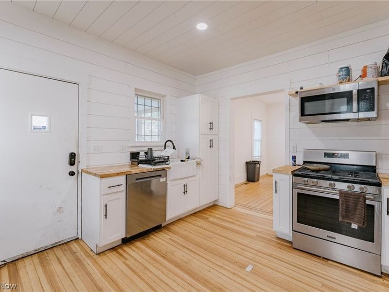 1507 E 108th Street, Cleveland, OH 44106 Photo 11