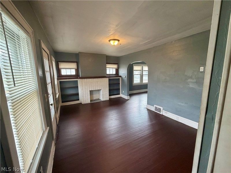 578 Hoye Avenue, Unit 1, Akron, OH 44320 Photo 2