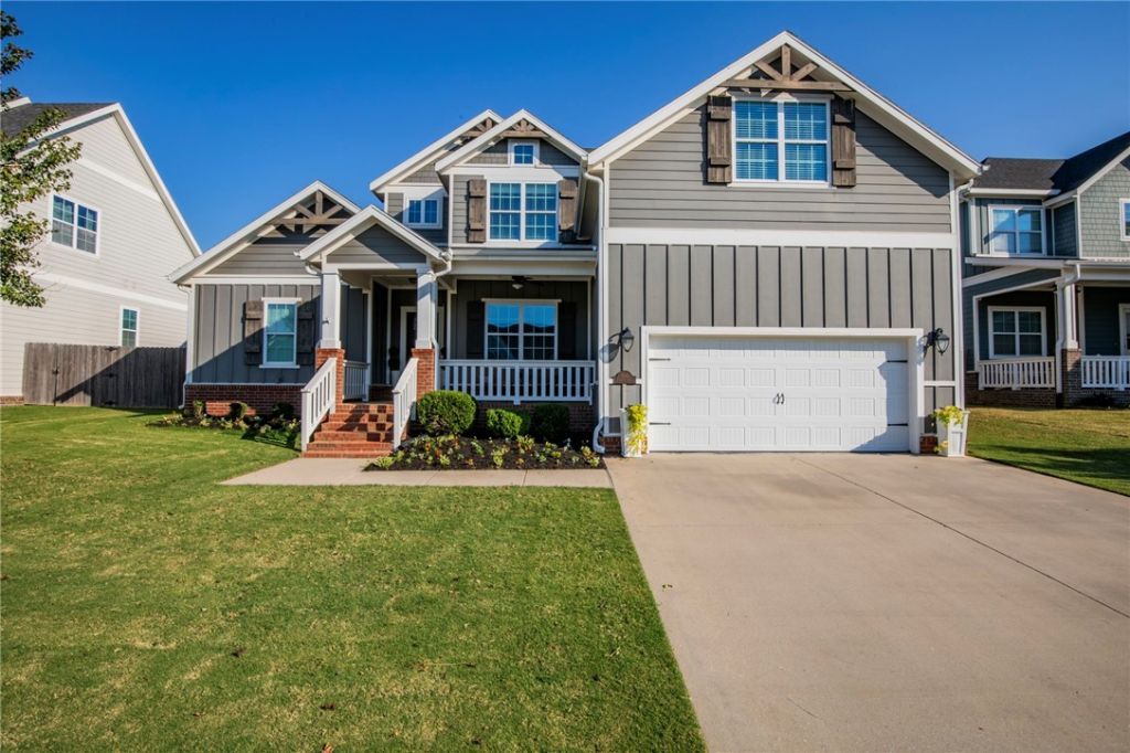 906 Charing Cross, Cave Springs, AR 72718 Main Photo