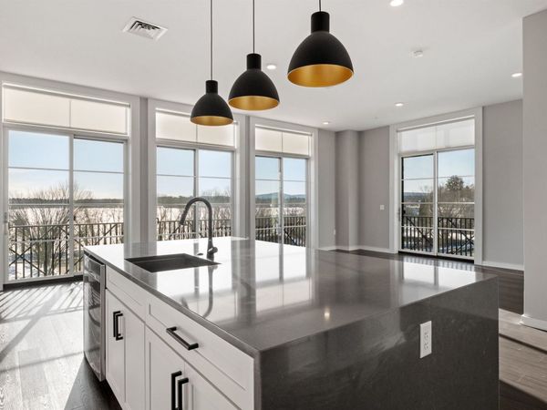 51 Elm Street, Unit 302, Laconia, NH 03246