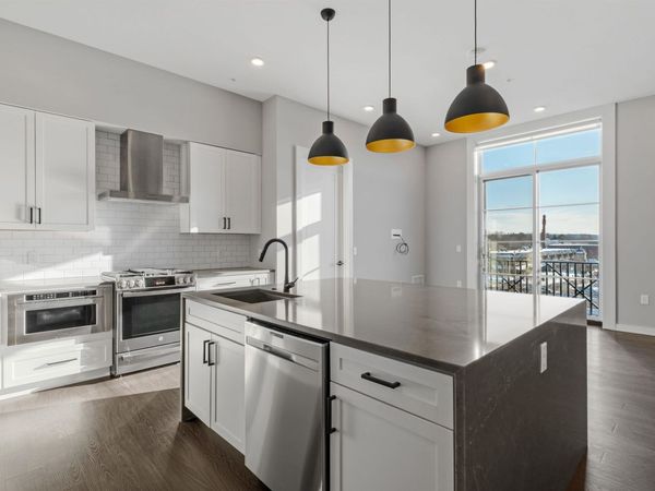 51 Elm Street, Unit 304, Laconia, NH 03246