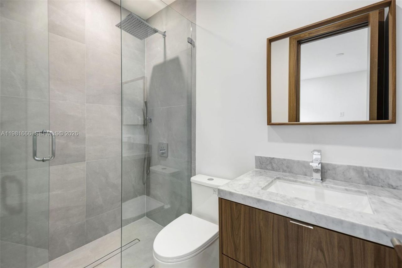 569 NW 44th St , Miami, FL 33127 Photo