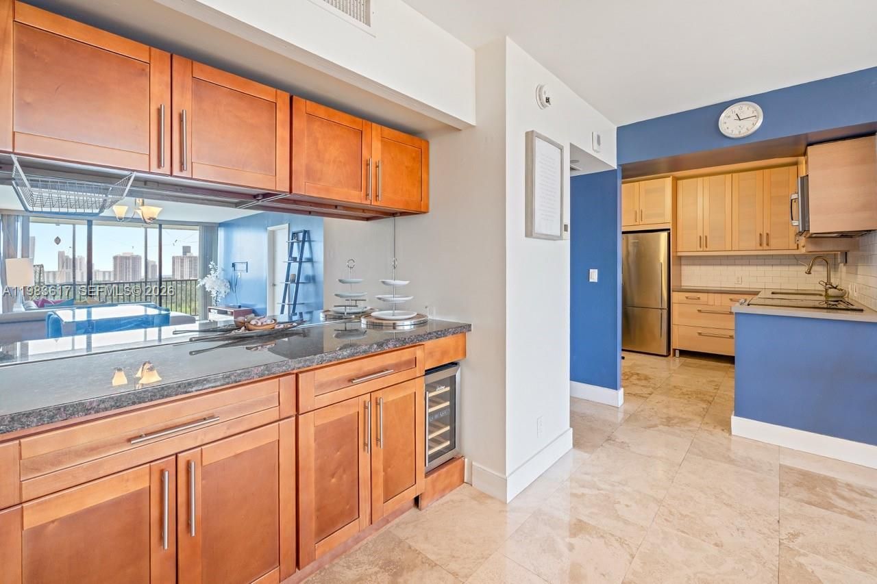 20335 W Country Club Dr, Unit 1208, Aventura, FL 33180 Photo