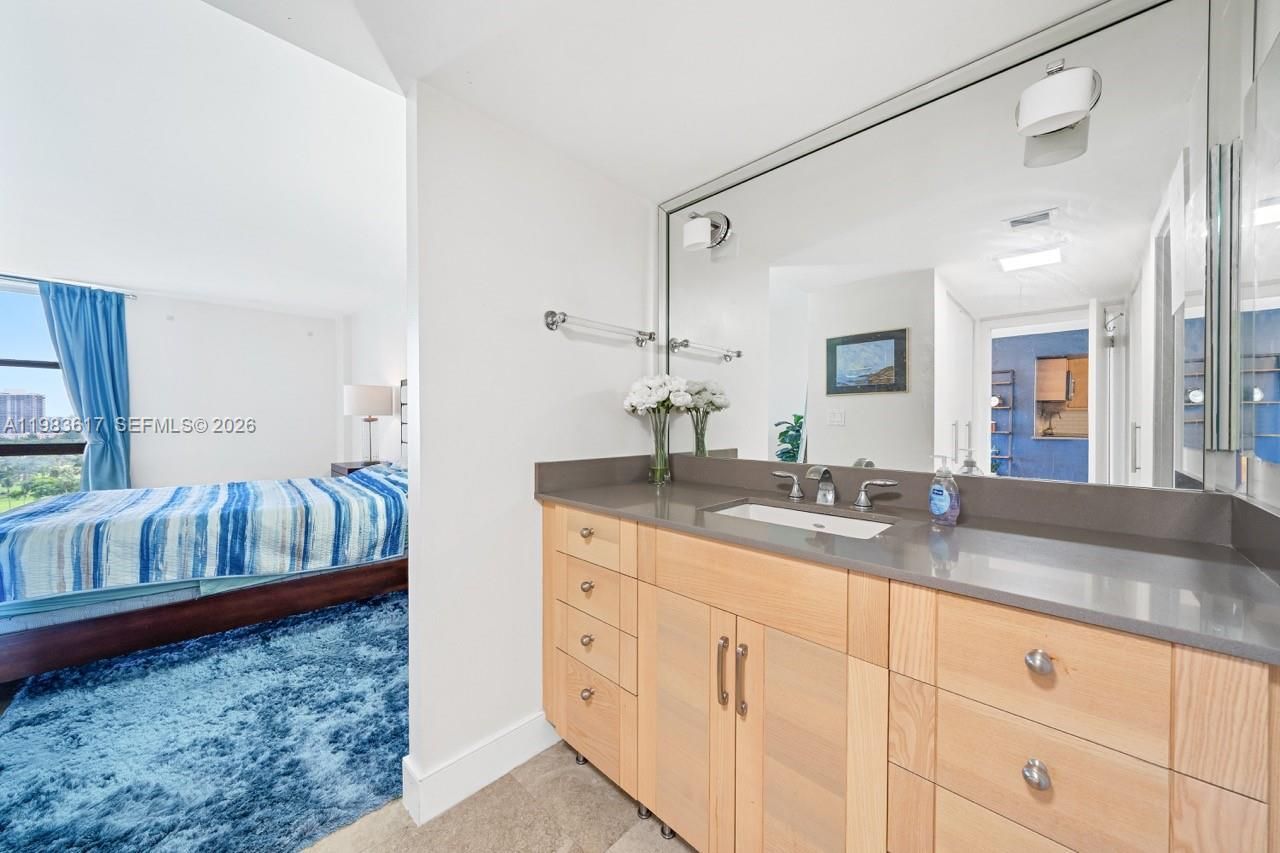 20335 W Country Club Dr, Unit 1208, Aventura, FL 33180 Photo