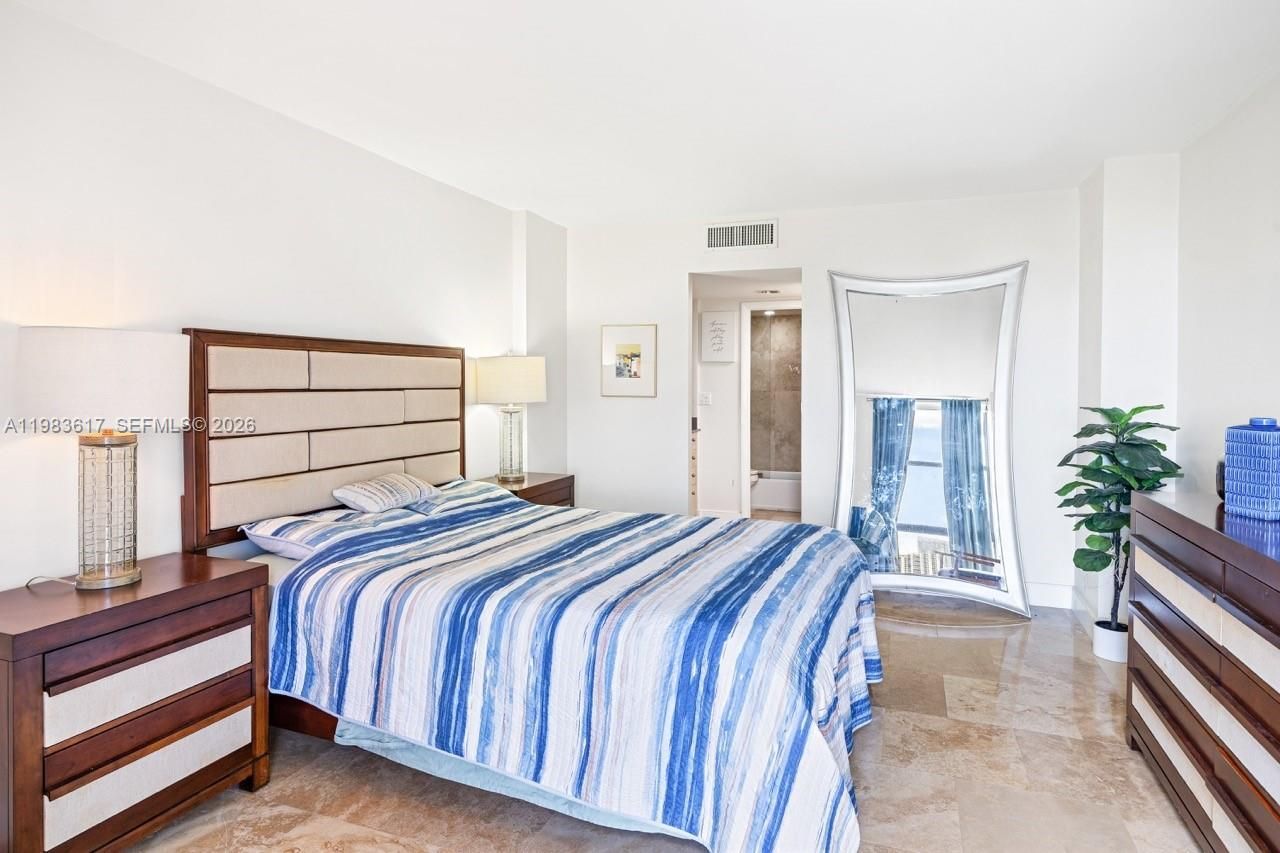 20335 W Country Club Dr, Unit 1208, Aventura, FL 33180 Photo