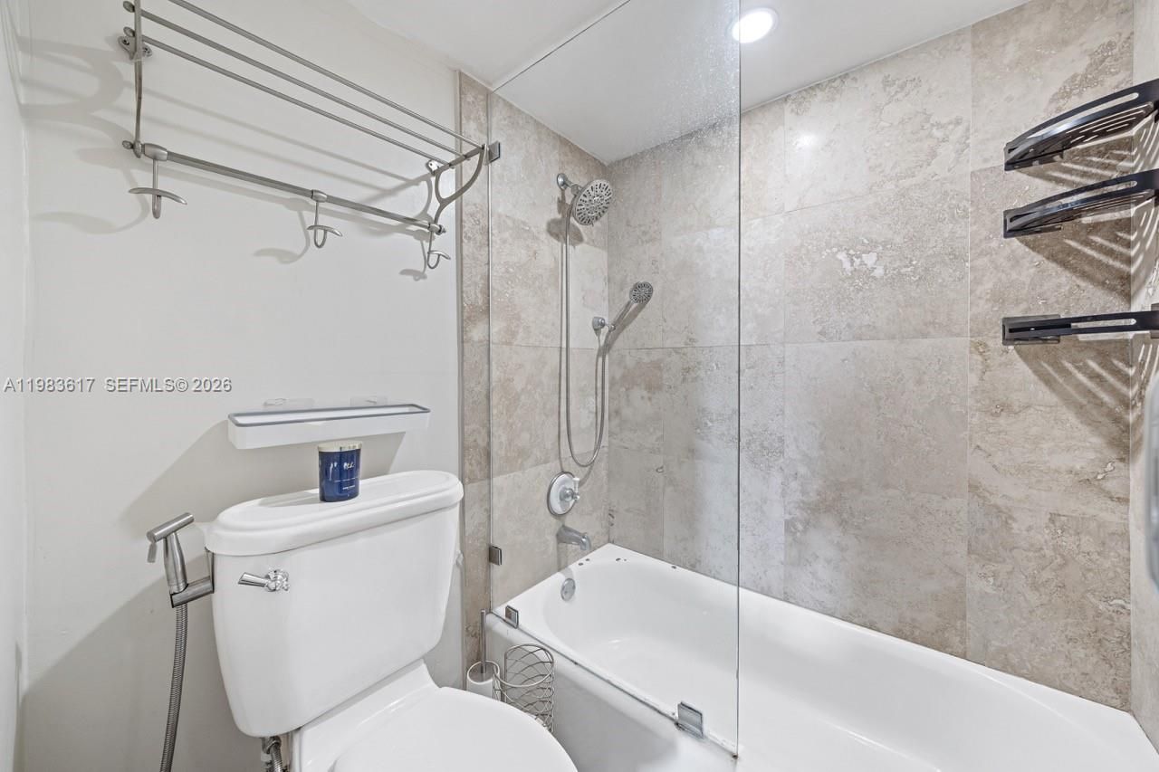 20335 W Country Club Dr, Unit 1208, Aventura, FL 33180 Photo